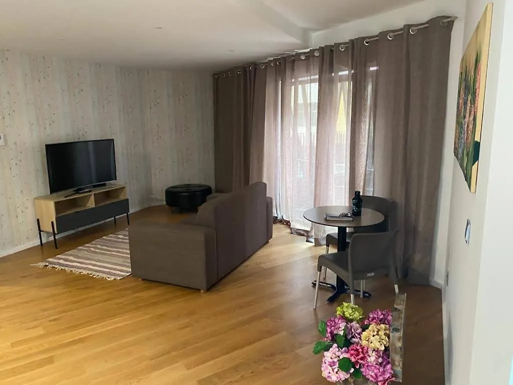 Apartment Carreira Residence Funchal