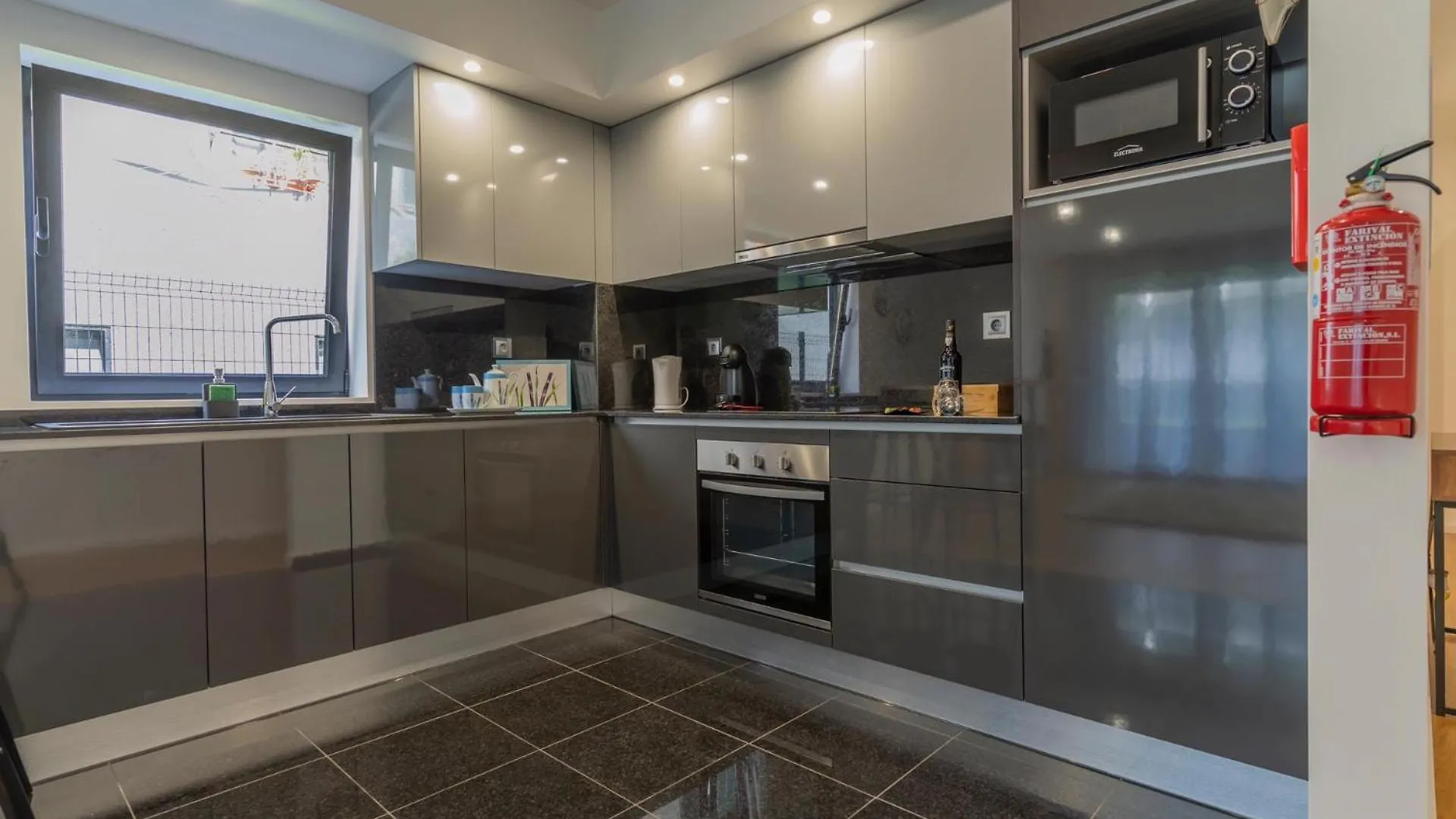 Carreira Residence Funchal  0*, Funchal (Madeira)